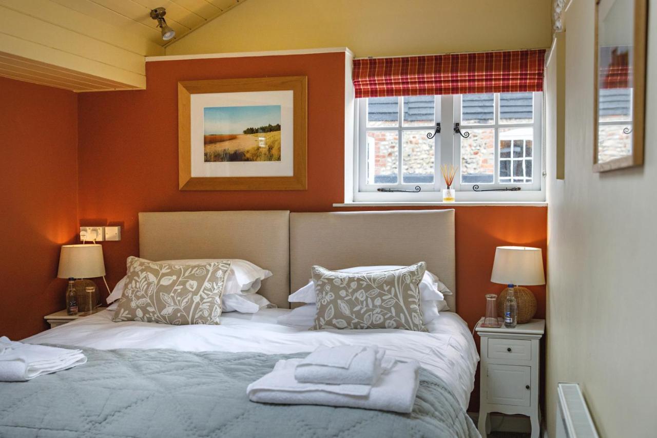홀트 Cley Windmill B&B 외부 사진